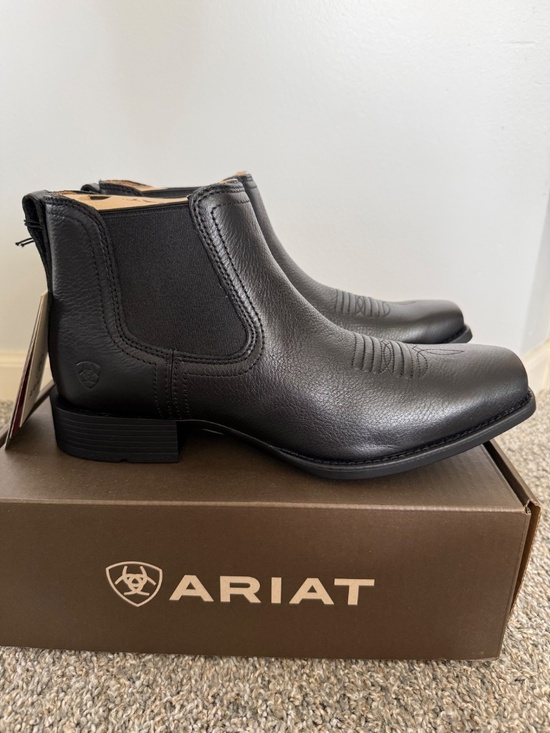 Ariat Booker Ultra Square Toe Western Boot (Black Deertan), Men\'s size 10.5